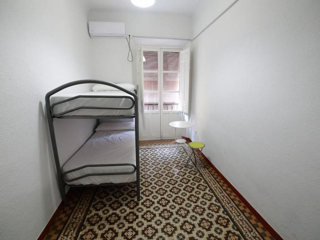 Cathedral Rooms and Houses