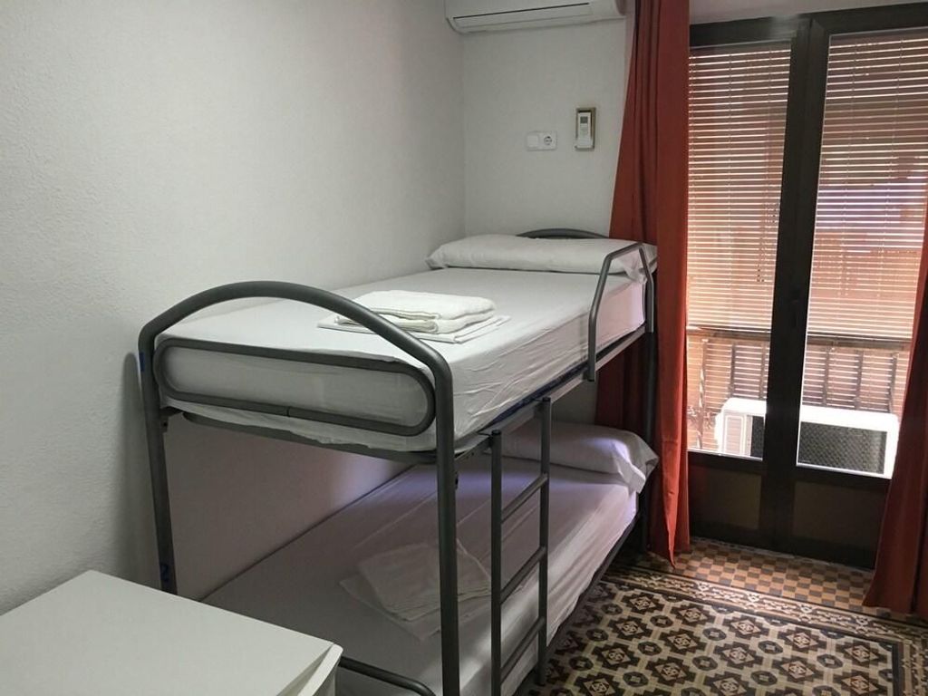 Cathedral Rooms and Houses