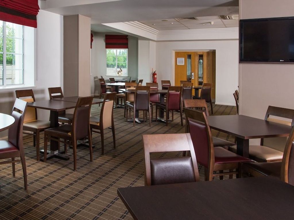 Holiday Inn Express LONDON CHINGFORD-NTH CIRCULAR by IHG