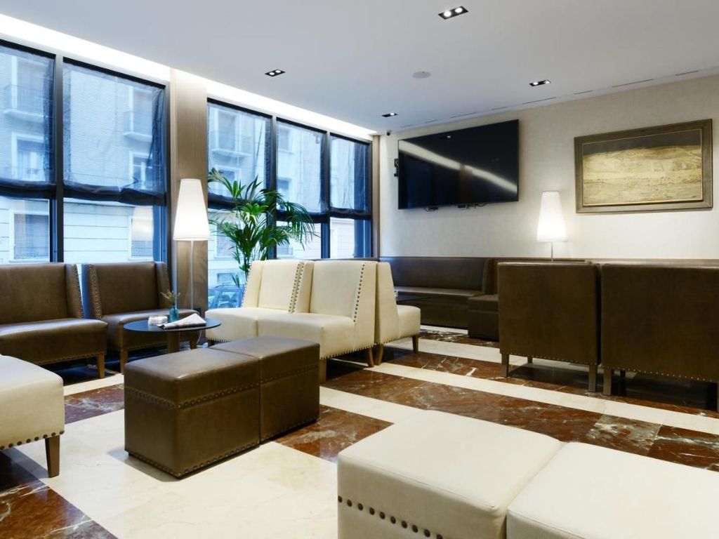 PEDRO I DE ARAGON Hotel