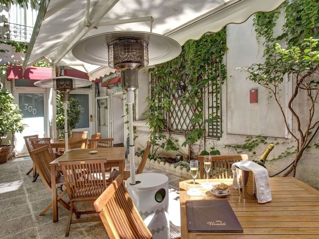 Vivaldi Hotel