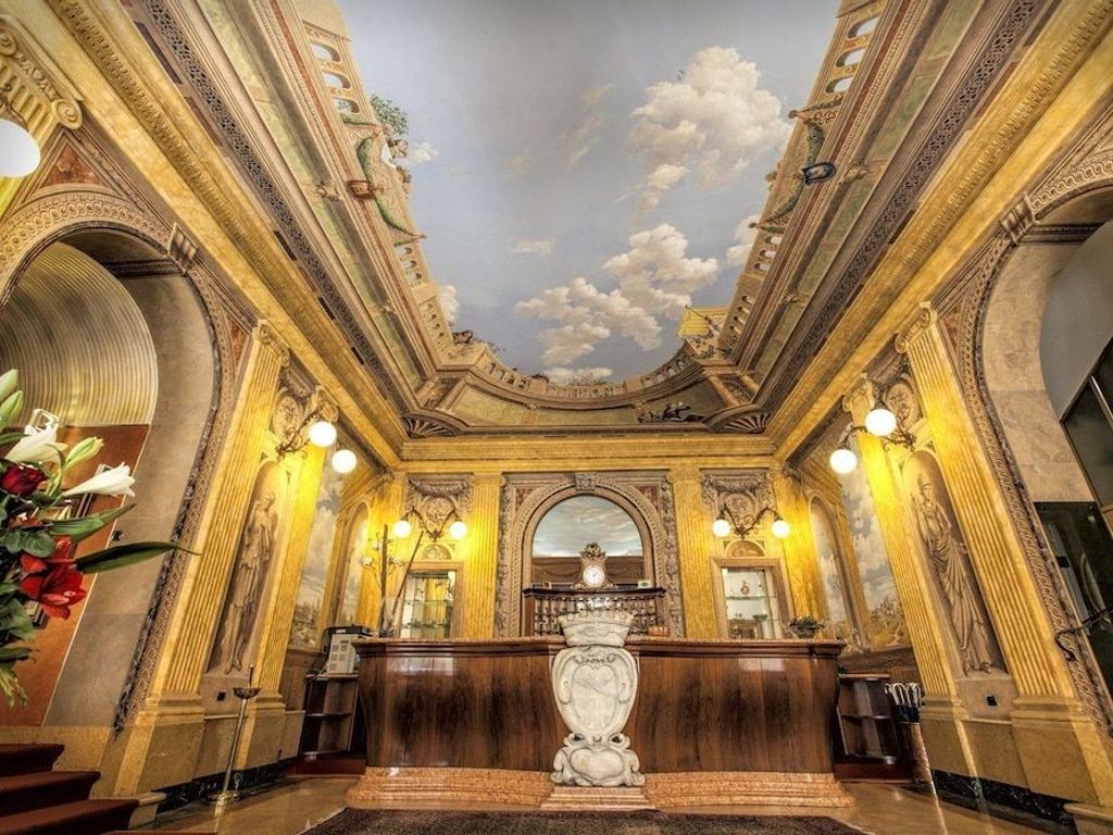 Colomba D'Oro Hotel
