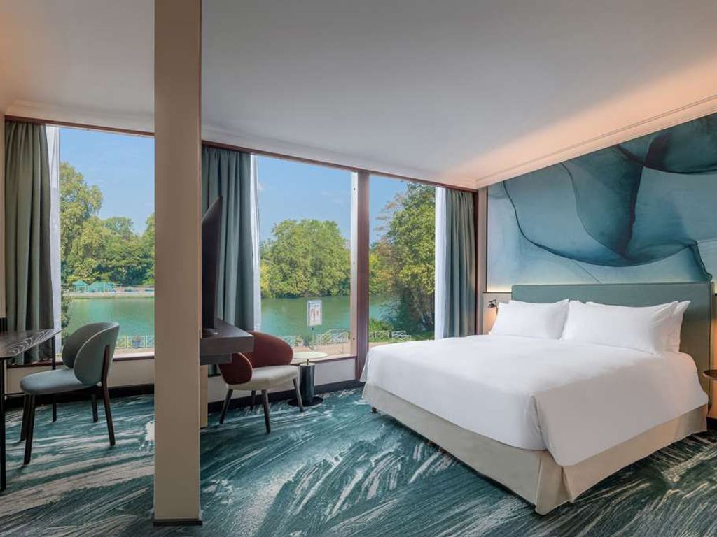 DoubleTree by Hilton Paris Bougival