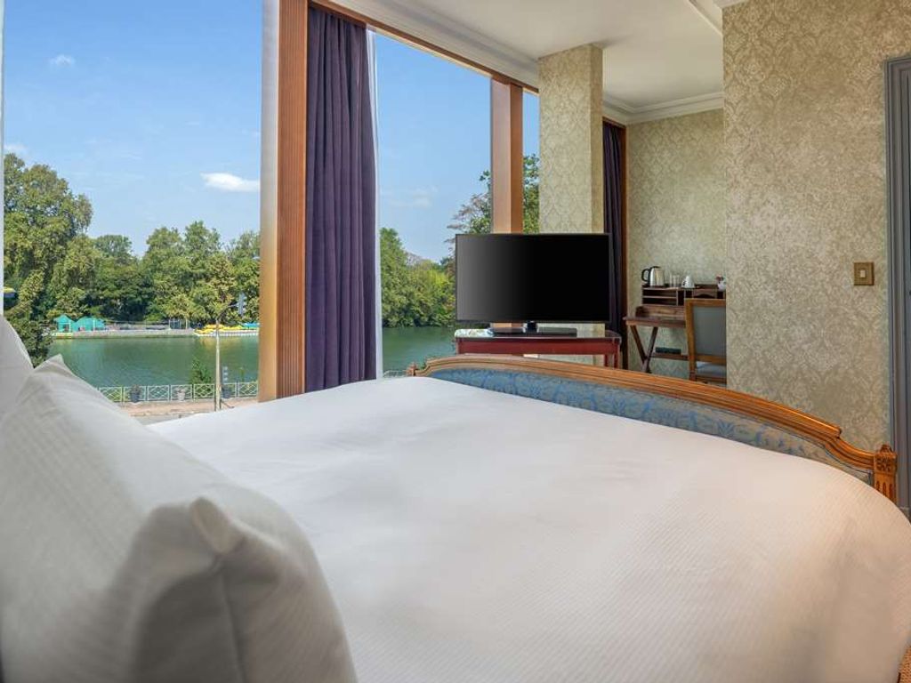 DoubleTree by Hilton Paris Bougival