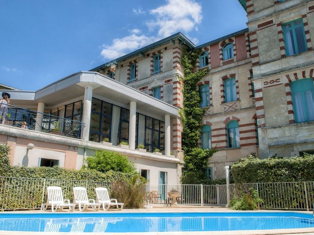 Résidence de Tourisme Vacances Bleues Villa Régina