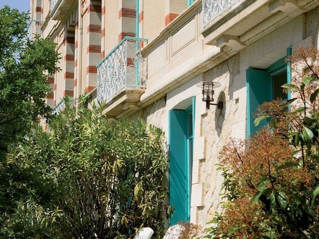 Résidence de Tourisme Vacances Bleues Villa Régina