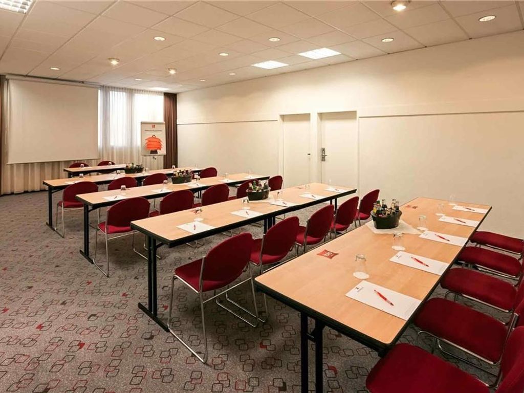 ibis Nuernberg City am Plaerrer