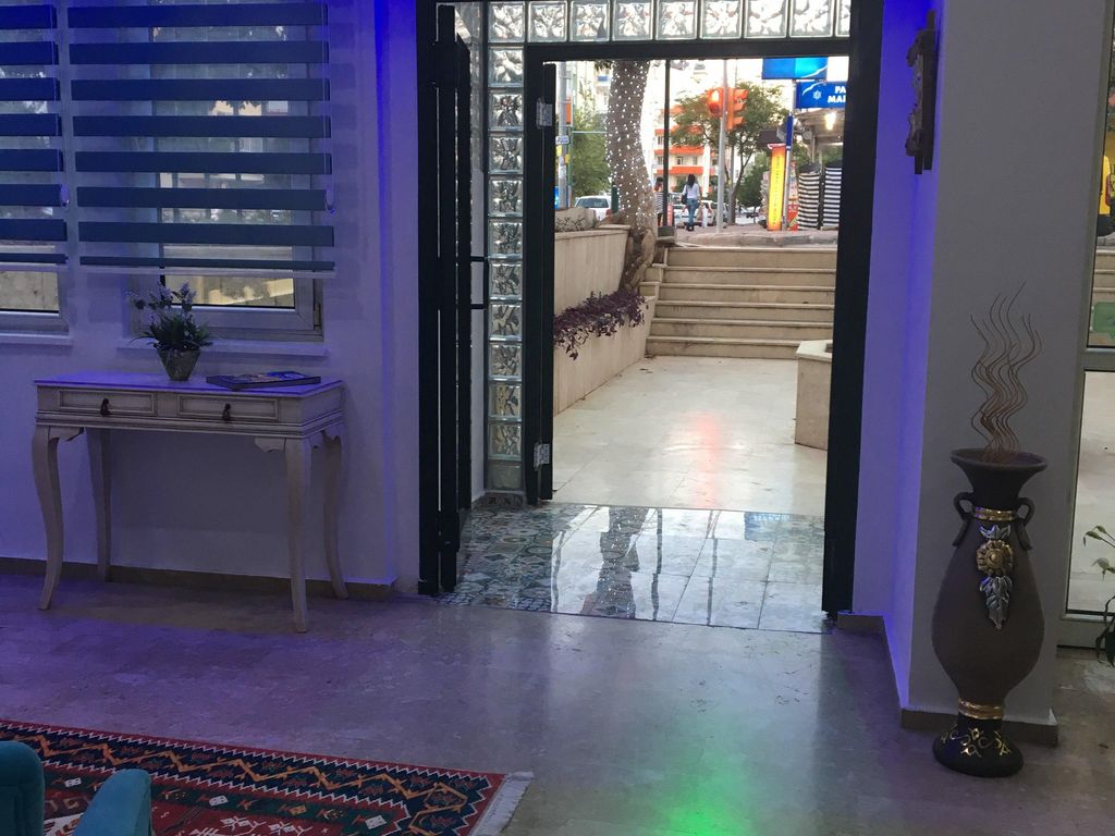 Mera Park Hotel
