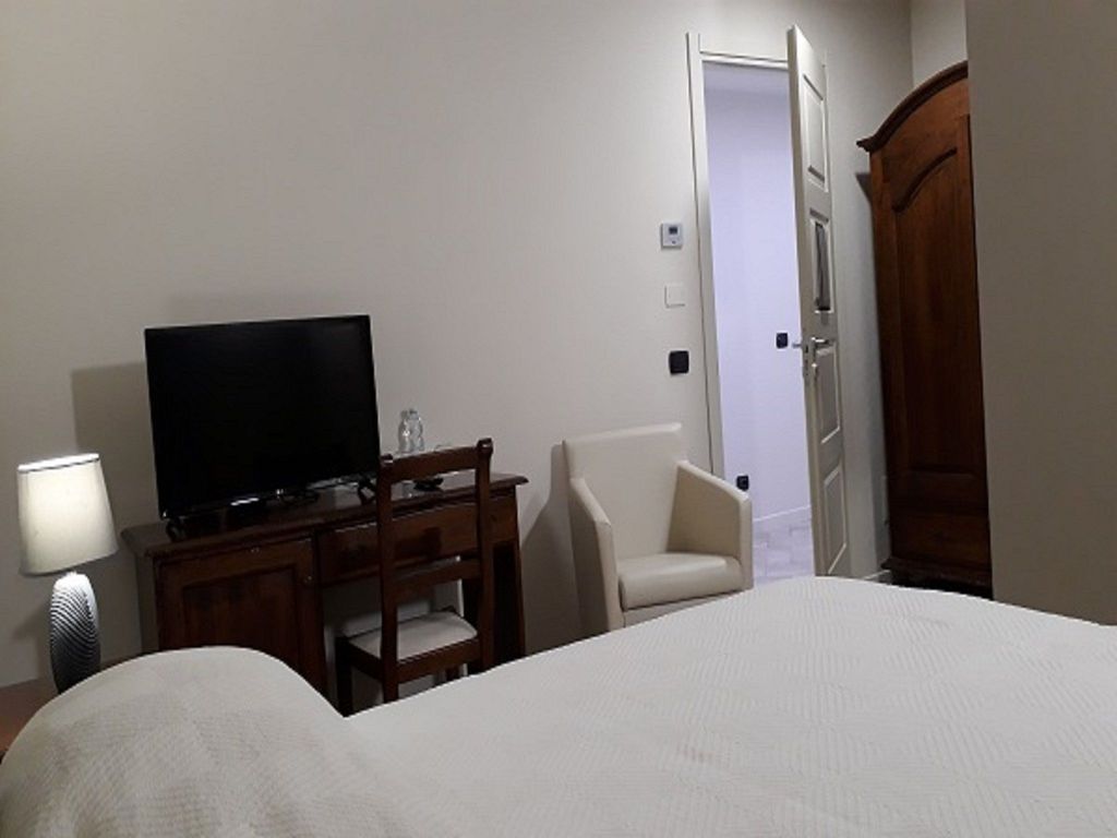 Resort Limax Acis