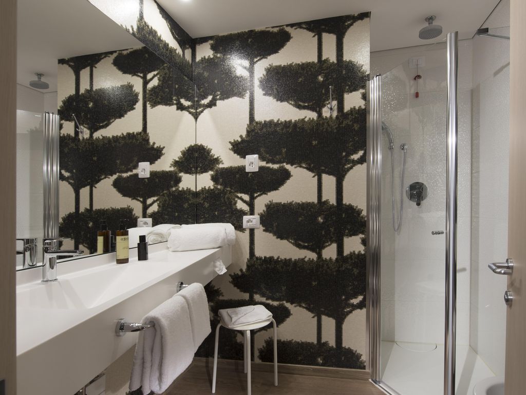 Ark Hotel