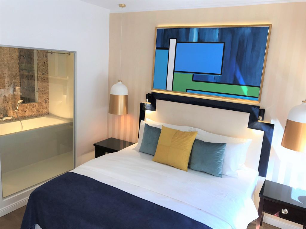MONDRIAN Luxury Suites & Apartments