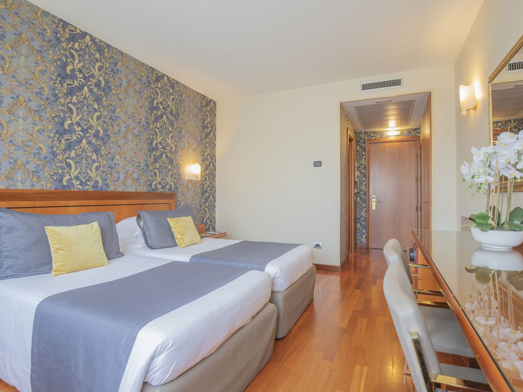 Hotel Palace