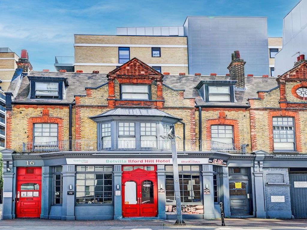 4 min from Elizabeth line Belvilla Ilford Station Hotel