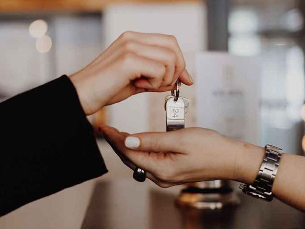 CONTACT HOTEL BRISTOL