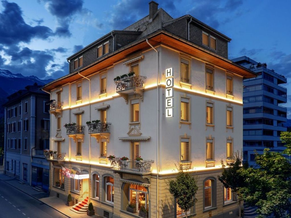 Hotel Ambassador Brig