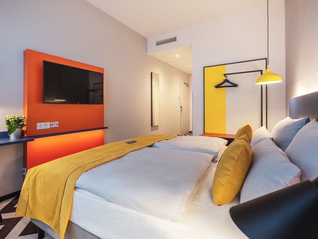 FORM STUTTGART FEUERBACH by IHG Holiday Inn - the niu