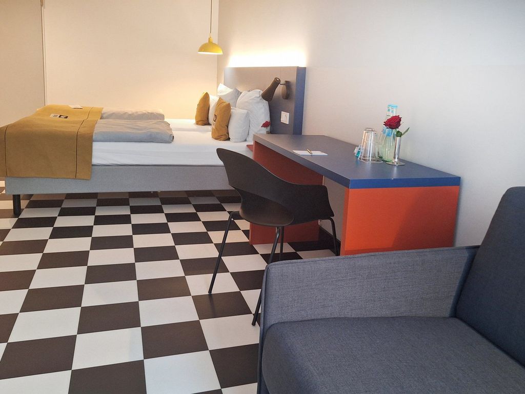 FORM STUTTGART FEUERBACH by IHG Holiday Inn - the niu