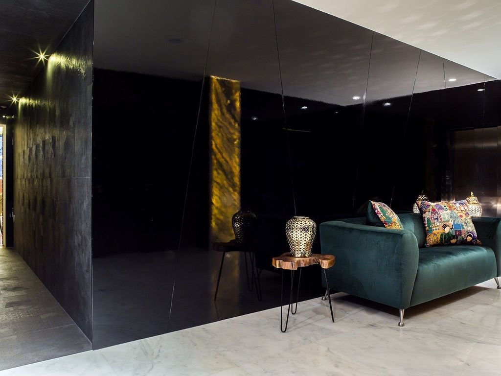 4615 Hotel