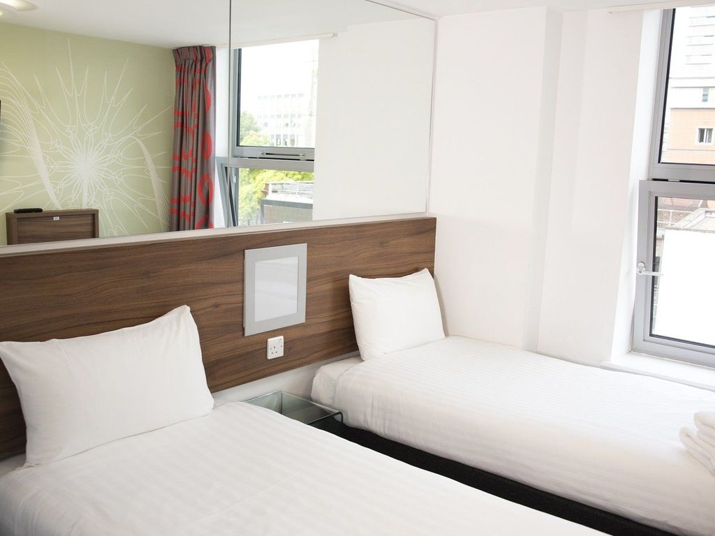 Point A Hotel Westminster