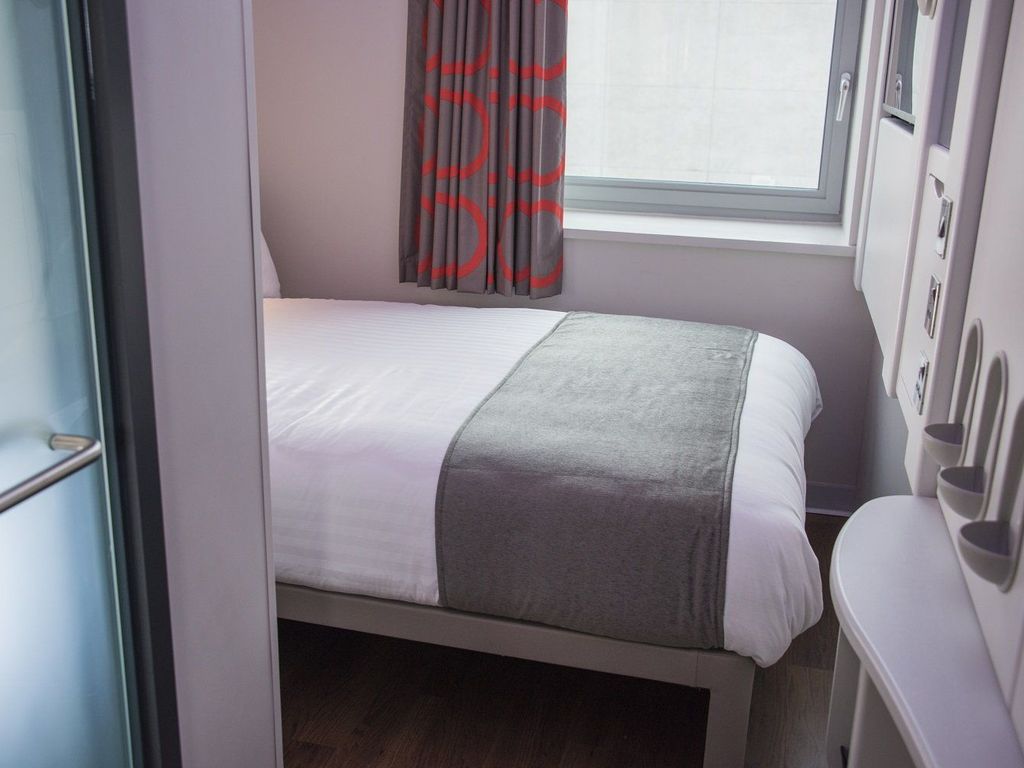 Point A Hotel Westminster