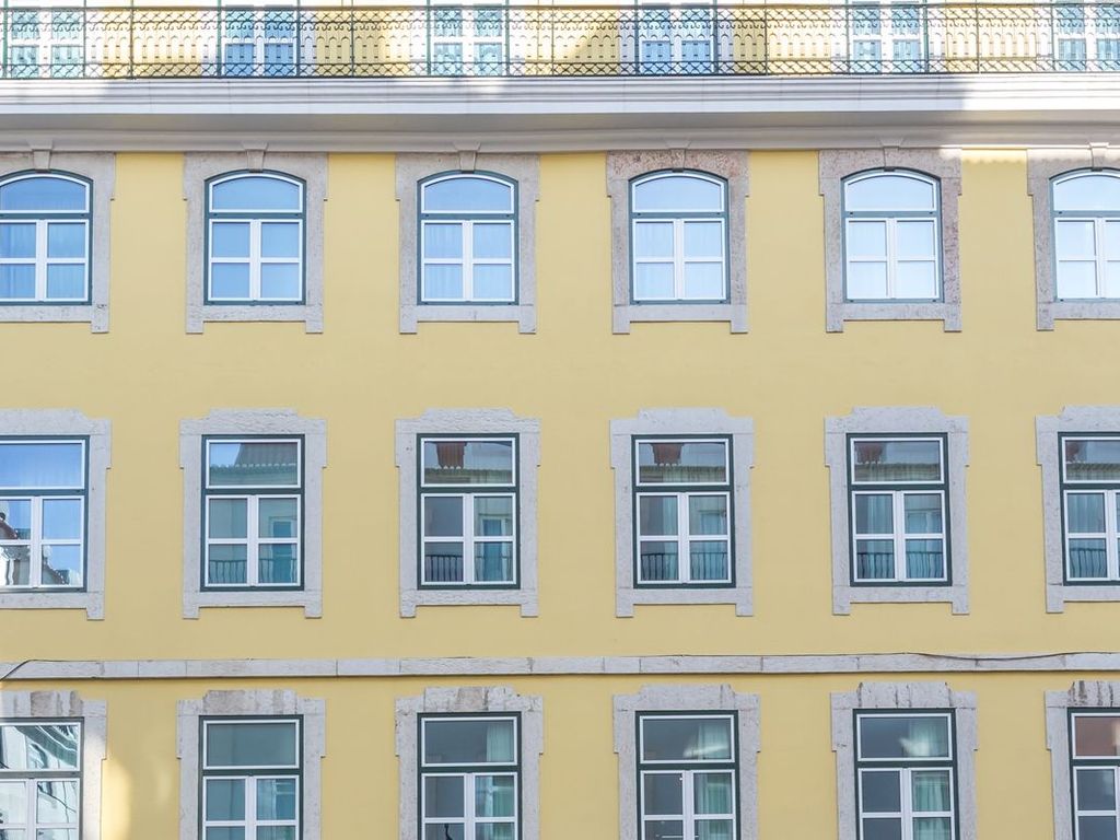 MERAPRIME GOLD DESIGN HOTEL