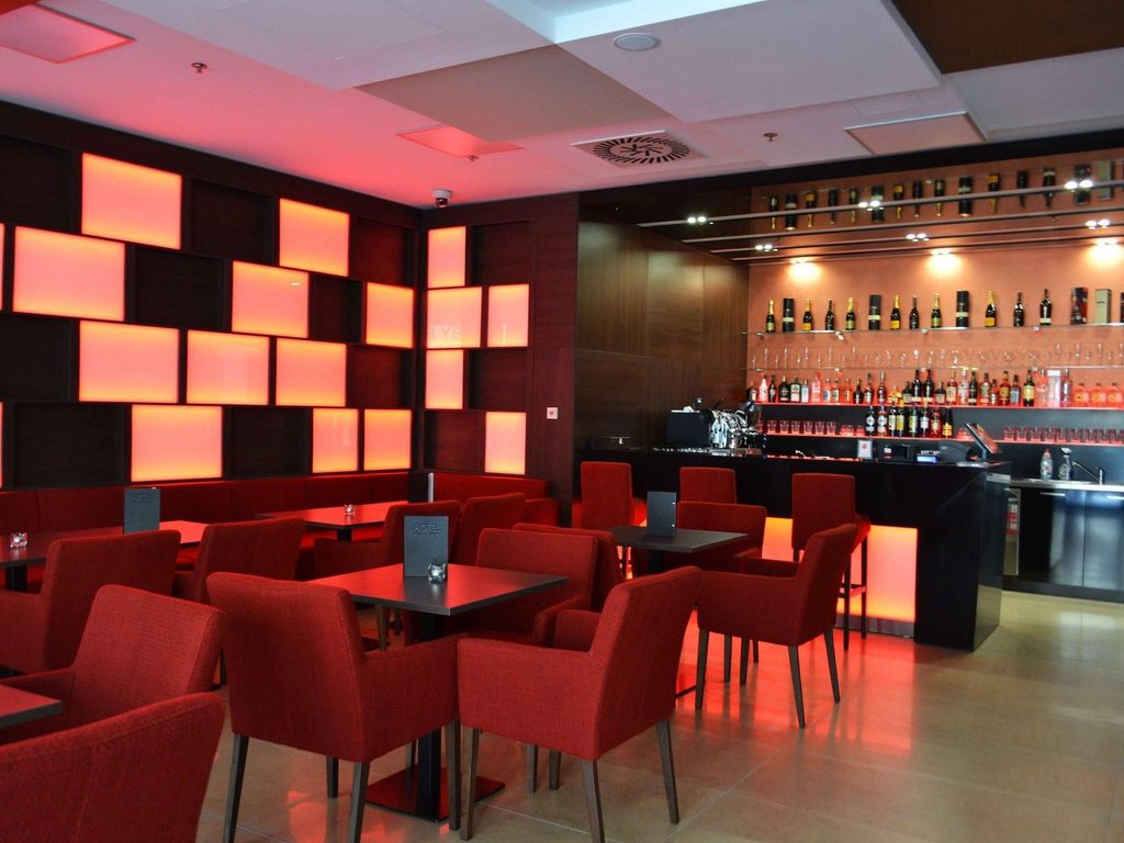 HOTEL ARENA