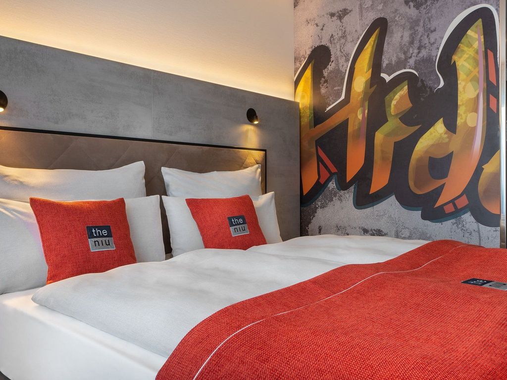HIDE BERLIN FRIEDRICHSHAIN by IHG Holiday Inn - the niu