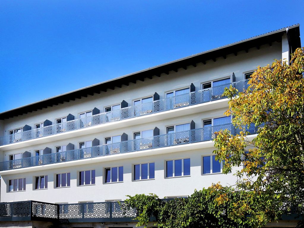 F Hotel