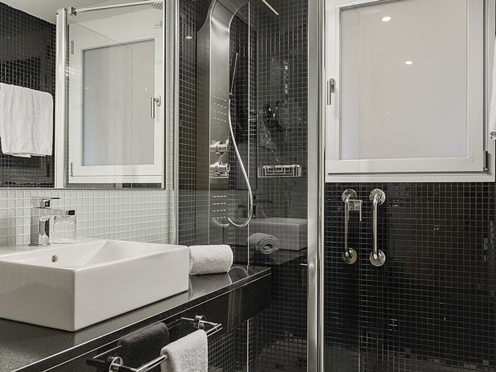 DORMA PLAZA CATALUNYA