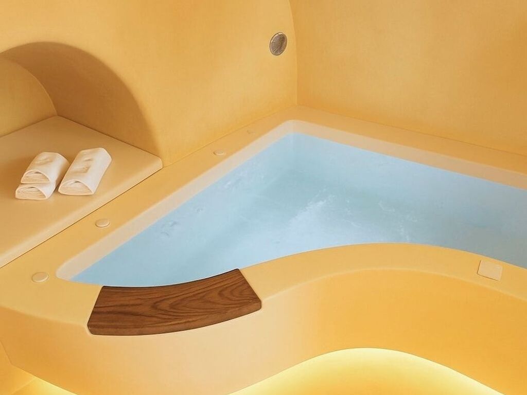 Chic Hotel Santorini