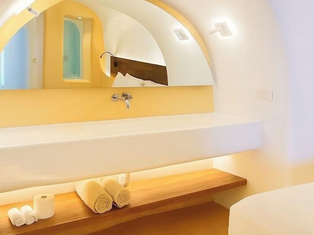 Chic Hotel Santorini