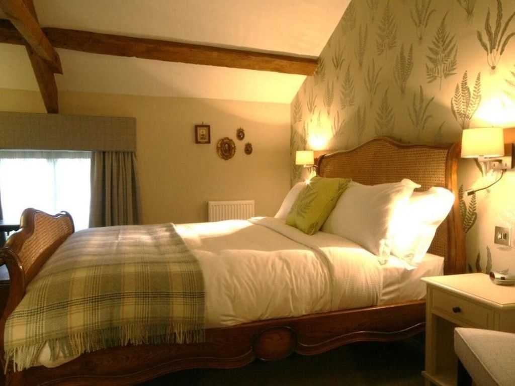 The Three Pigeons Inn