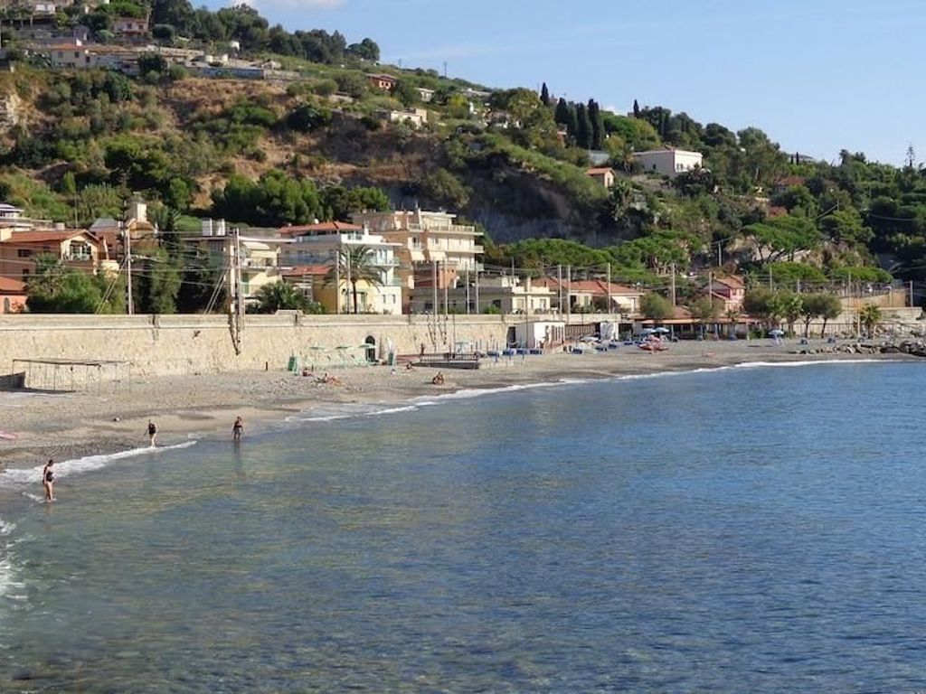 Hotel Lora