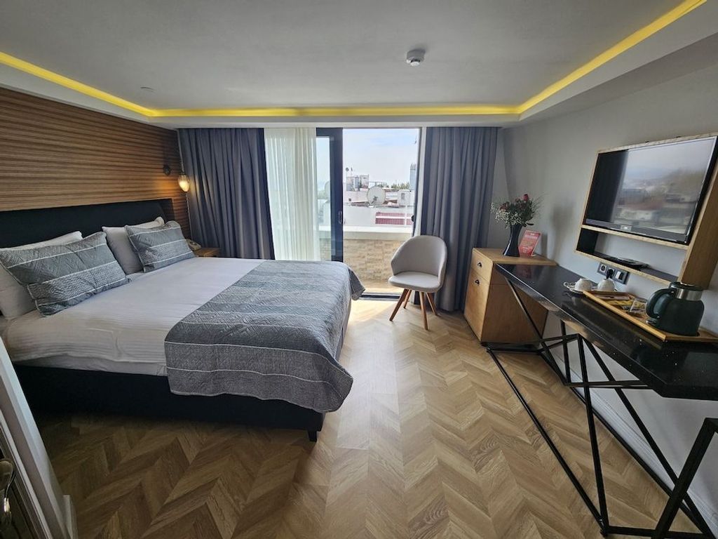 Anthemis Hotel