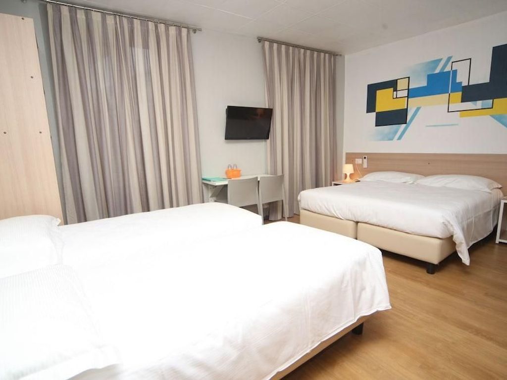Anton&Art Hotel