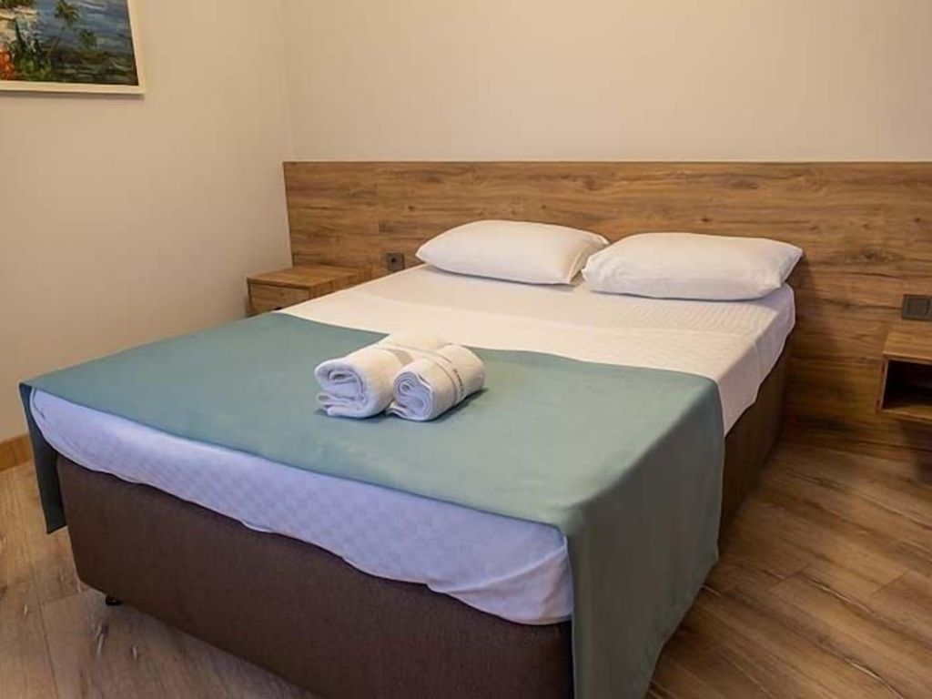 Yeni Truva Otel