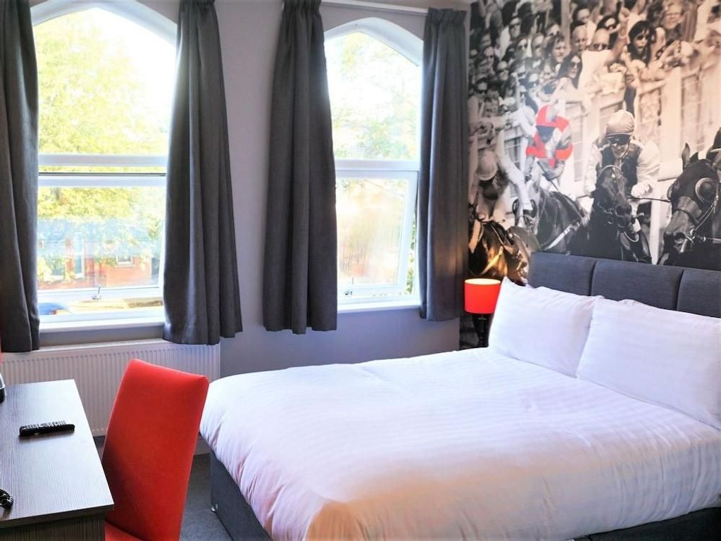 Kellett Hotel