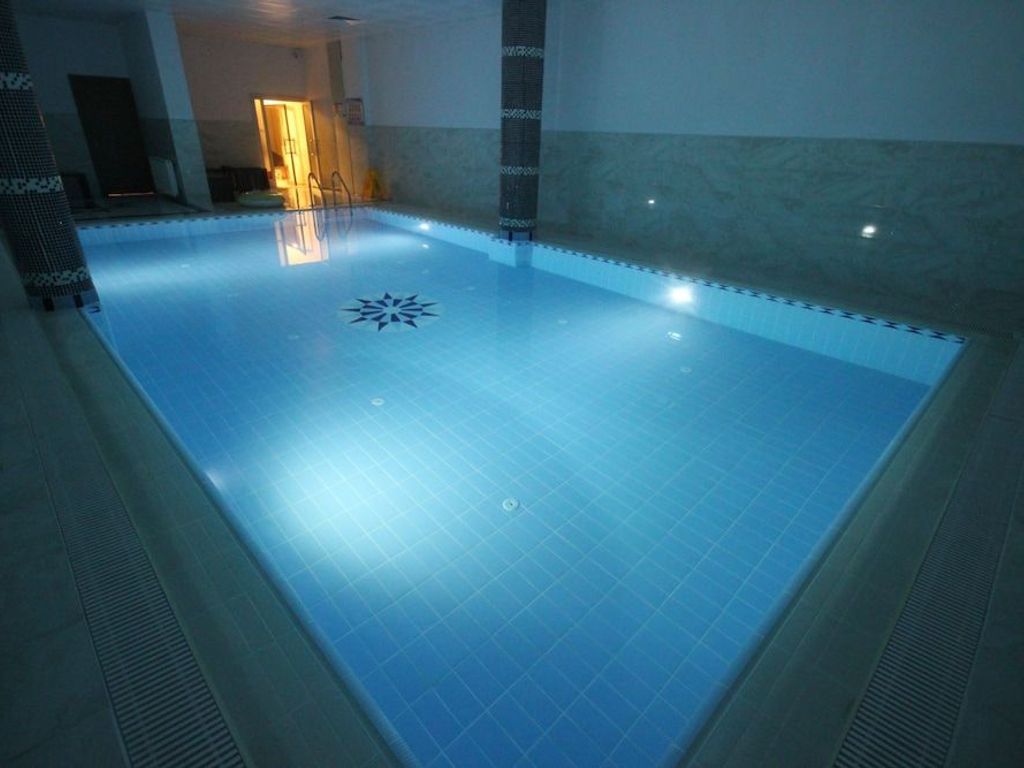 Garden Zara Hotel