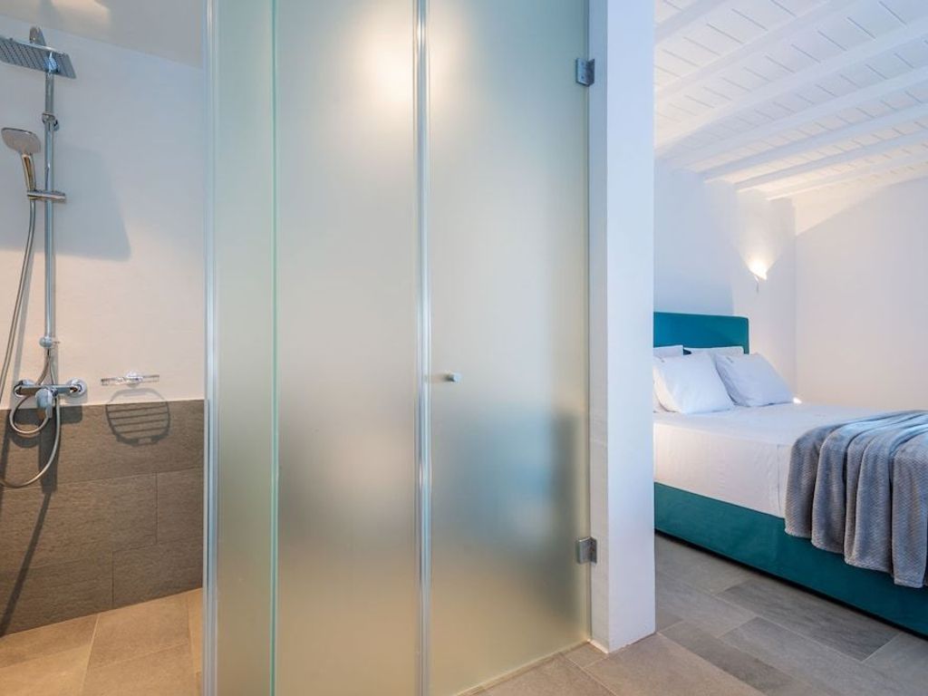 Dreambox Mykonos Suites and Mini Villas