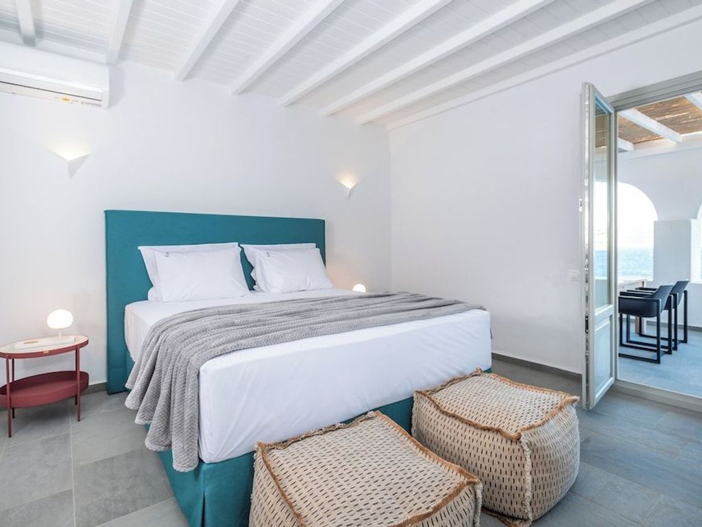 Dreambox Mykonos Suites and Mini Villas