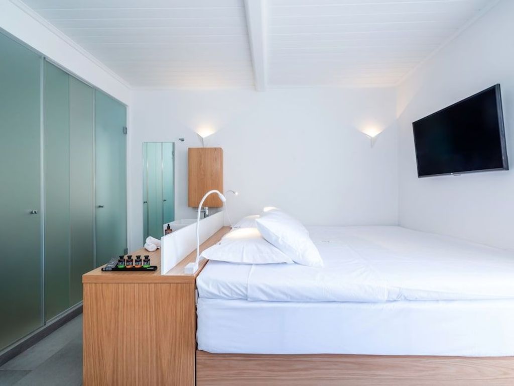Dreambox Mykonos Suites and Mini Villas
