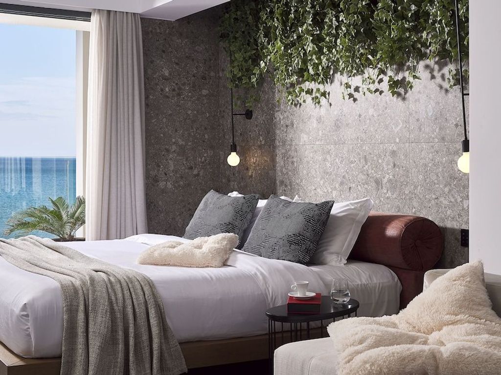 Dyo Suites