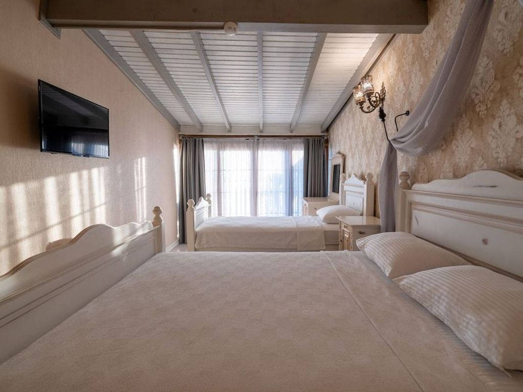 Ra Otel
