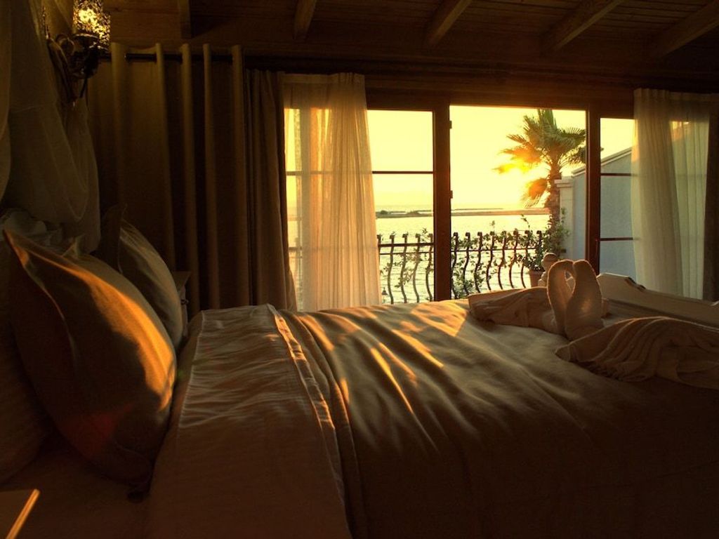 Ra Otel