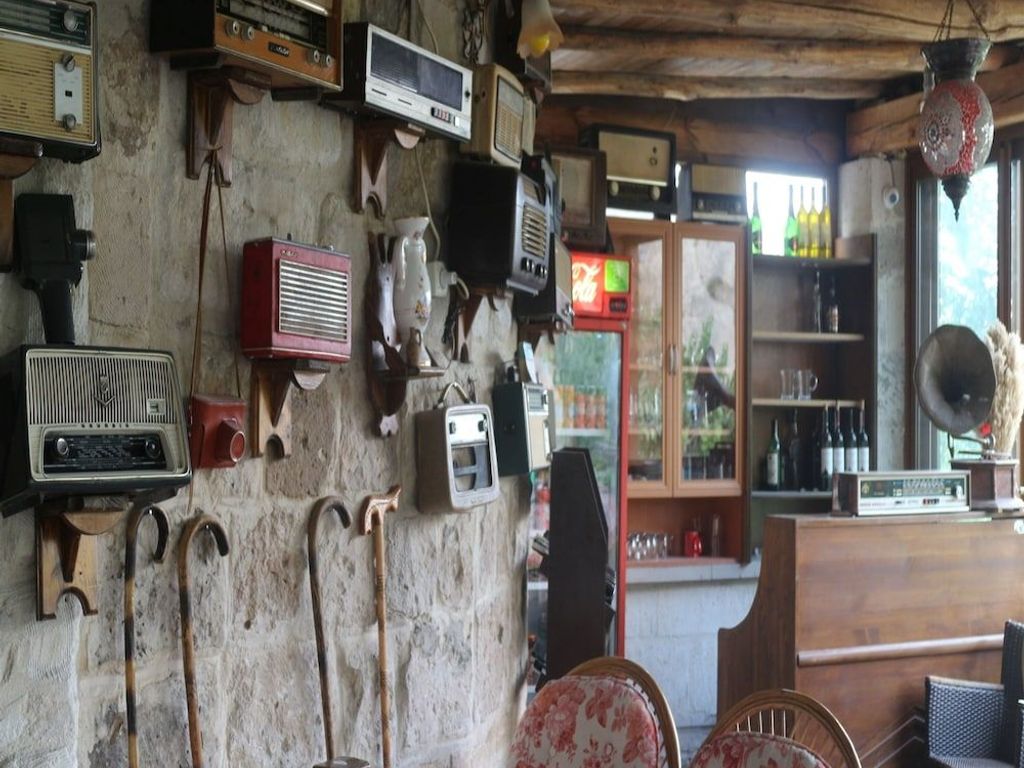 Antique Terrace Suites