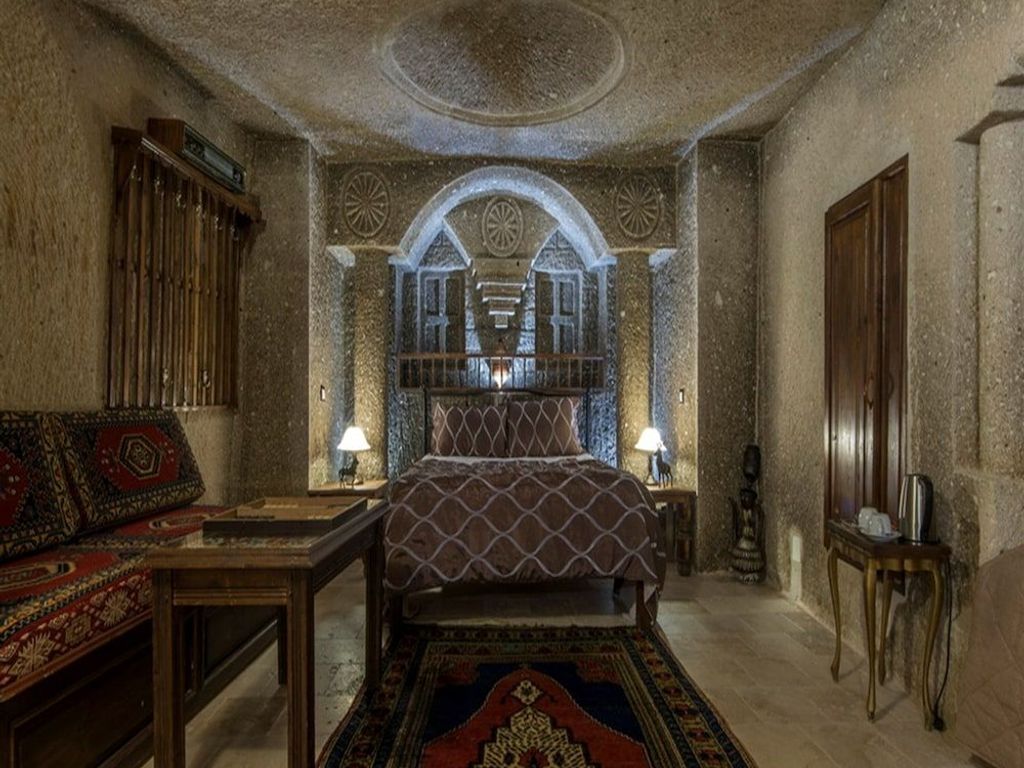 Antique Terrace Suites