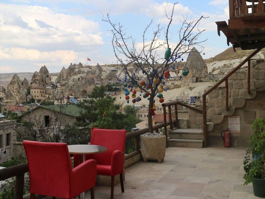 Antique Terrace Suites