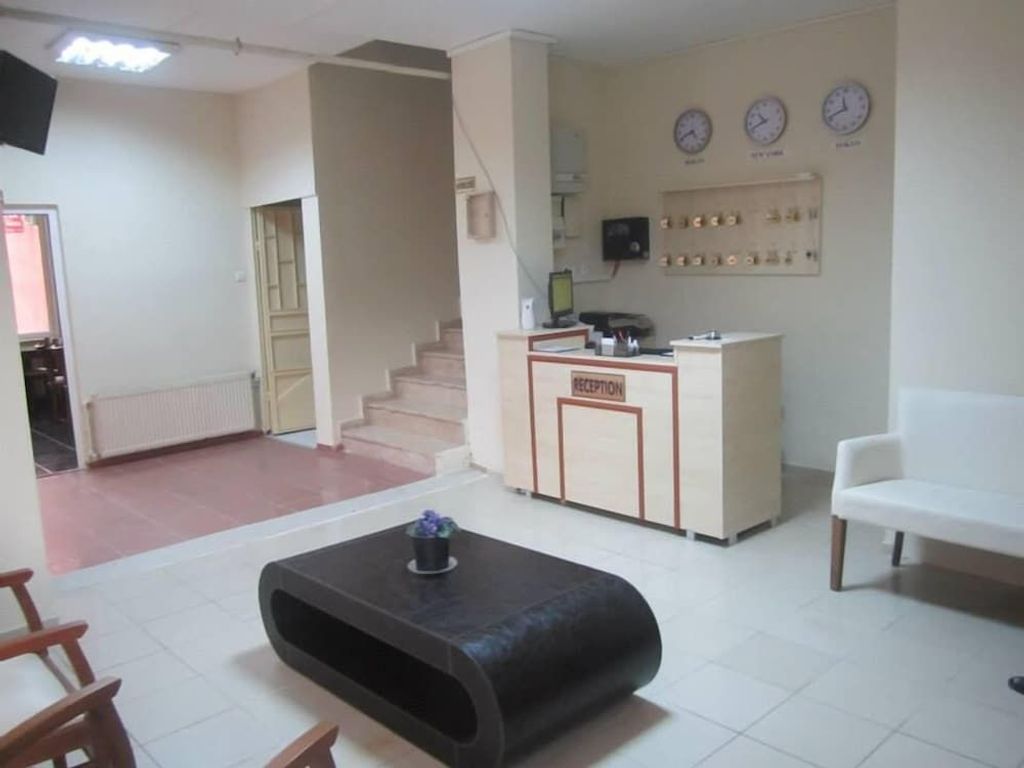 Saral Hotel
