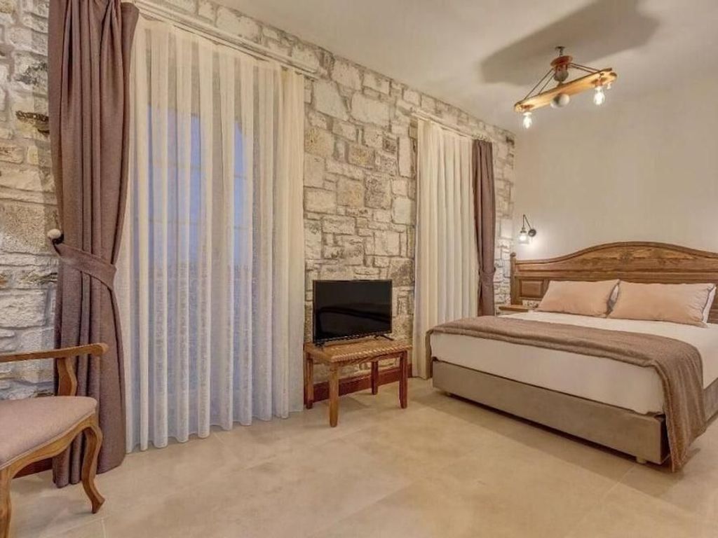 Navalia Otel