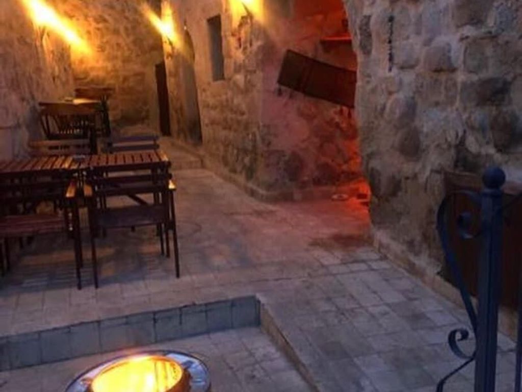 Monte Cappa Cave House